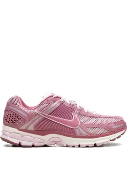 Nike: Розовые кроссовки 