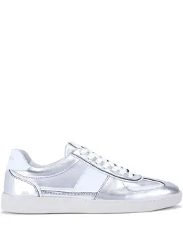 Kurt Geiger London: Серебристые кроссовки 