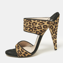 Miu Miu: Коричневые сандалии 