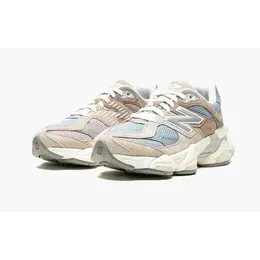 New Balance: Серые кроссовки  9060