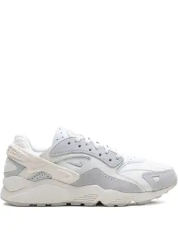 Nike: Белые кроссовки  Air Huarache