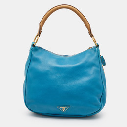 Prada: Голубая сумка 