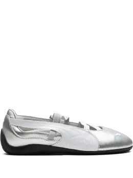 PUMA: Серебристые балетки  Speedcat