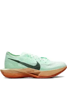 Nike: Зелёные кроссовки 