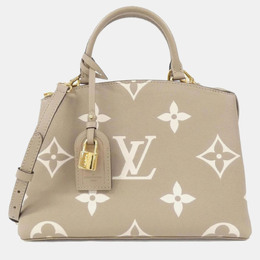 Louis Vuitton: Бежевая сумка 