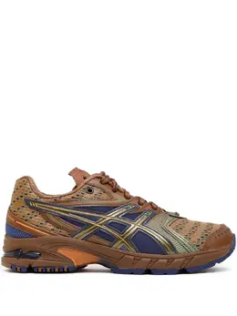 ASICS: Коричневые кроссовки  Gel-DS Trainer