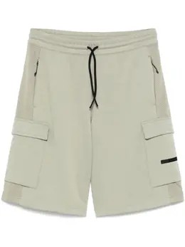 Ea7 Emporio Armani: Зелёные шорты 