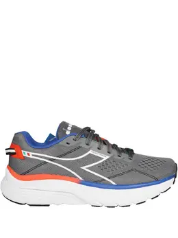 Diadora: Кроссовки 