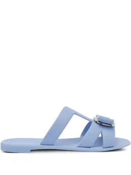 Ferragamo: Светлые сандалии  Vara
