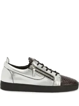 Giuseppe Zanotti: Серебристые кроссовки  Frankie