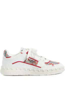 Valentino Garavani: Белые кроссовки 