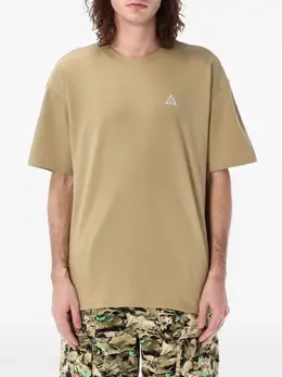 Nike: Бежевая футболка 