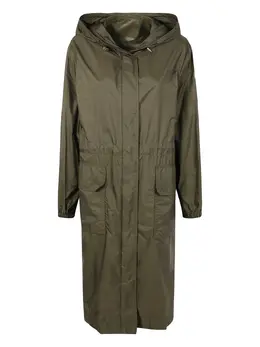 Moncler: Тёмный пуховик 