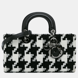 Dior: Чёрная сумка 
