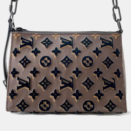 Louis Vuitton: Коричневая сумка 
