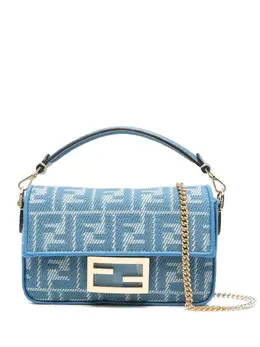 FENDI: Голубая сумка через плечо  Baguette