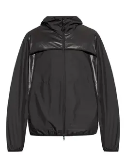 Moncler: Чёрная куртка 