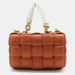 Bottega Veneta: Коричневая сумка  Chain Cassette
