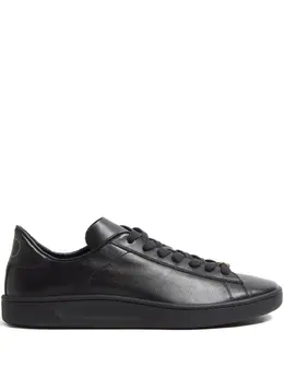 Valentino Garavani: Чёрные кроссовки 
