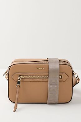 Dkny: Коричневая сумка  Bryant Sutton