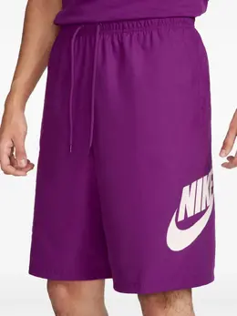 Nike: Фиолетовые шорты  Club