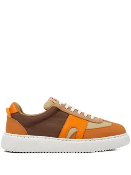 Camper: Бежевые кроссовки  Runner K21