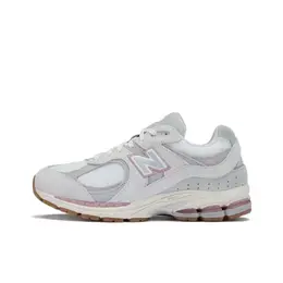 New Balance: Серые кроссовки  2002R