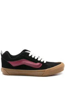 Vans: Чёрные кроссовки 