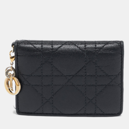 Dior: Обложка 