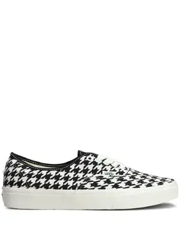 Vans: Белые кроссовки  Authentic