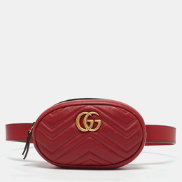 Gucci: Красная поясная сумка  GG Marmont
