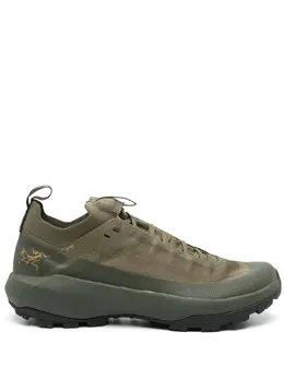 Arc'teryx: Зелёные кроссовки 