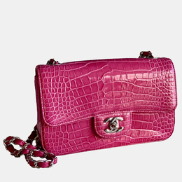 Chanel: Розовая сумка 