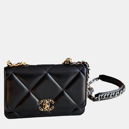 Chanel: Чёрная сумка 