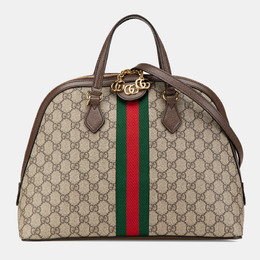 Gucci: Бежевая сумка  GG Supreme