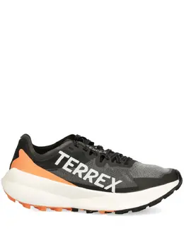 adidas: Чёрные кроссовки  Terrex