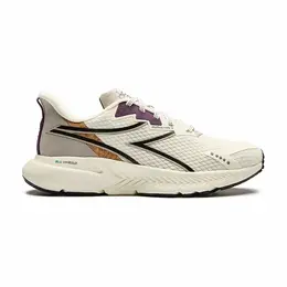 Diadora: Бежевые кроссовки 
