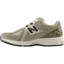 New Balance: Бежевые кроссовки 