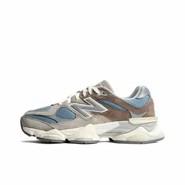 New Balance: Серые кроссовки  9060