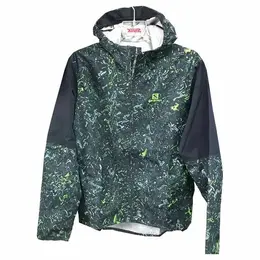 Salomon: Весенняя куртка 