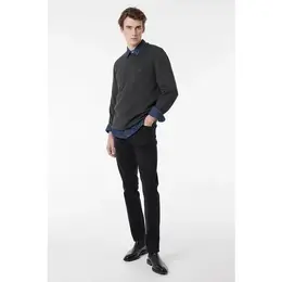 Wrangler: Чёрные джинсы 