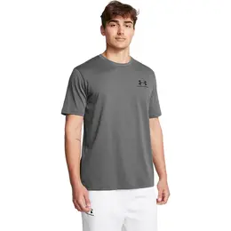 Under Armour: Спортивная футболка 