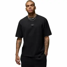 NIKE: Спортивная футболка  Essentials