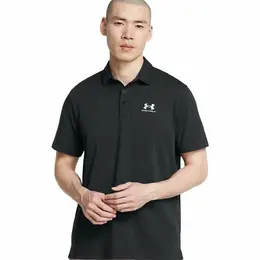 Under Armour: Спортивное поло 