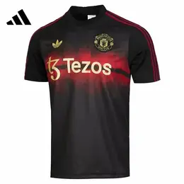 adidas: Чёрная футболка 