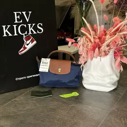 Longchamp: Тёмная сумка 