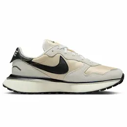 NIKE: Чёрные кроссовки  Waffle