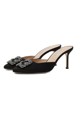 Manolo Blahnik: Чёрные сабо  Hangisi