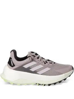 adidas: Светлые кроссовки  Terrex