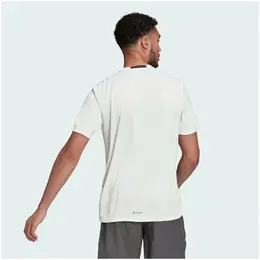 adidas: Белая футболка 